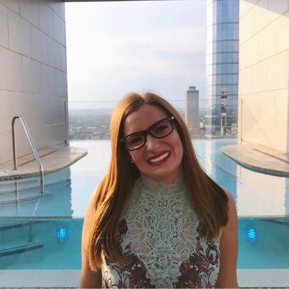 Meet your Posher, Lauren - Picture 10 of 16